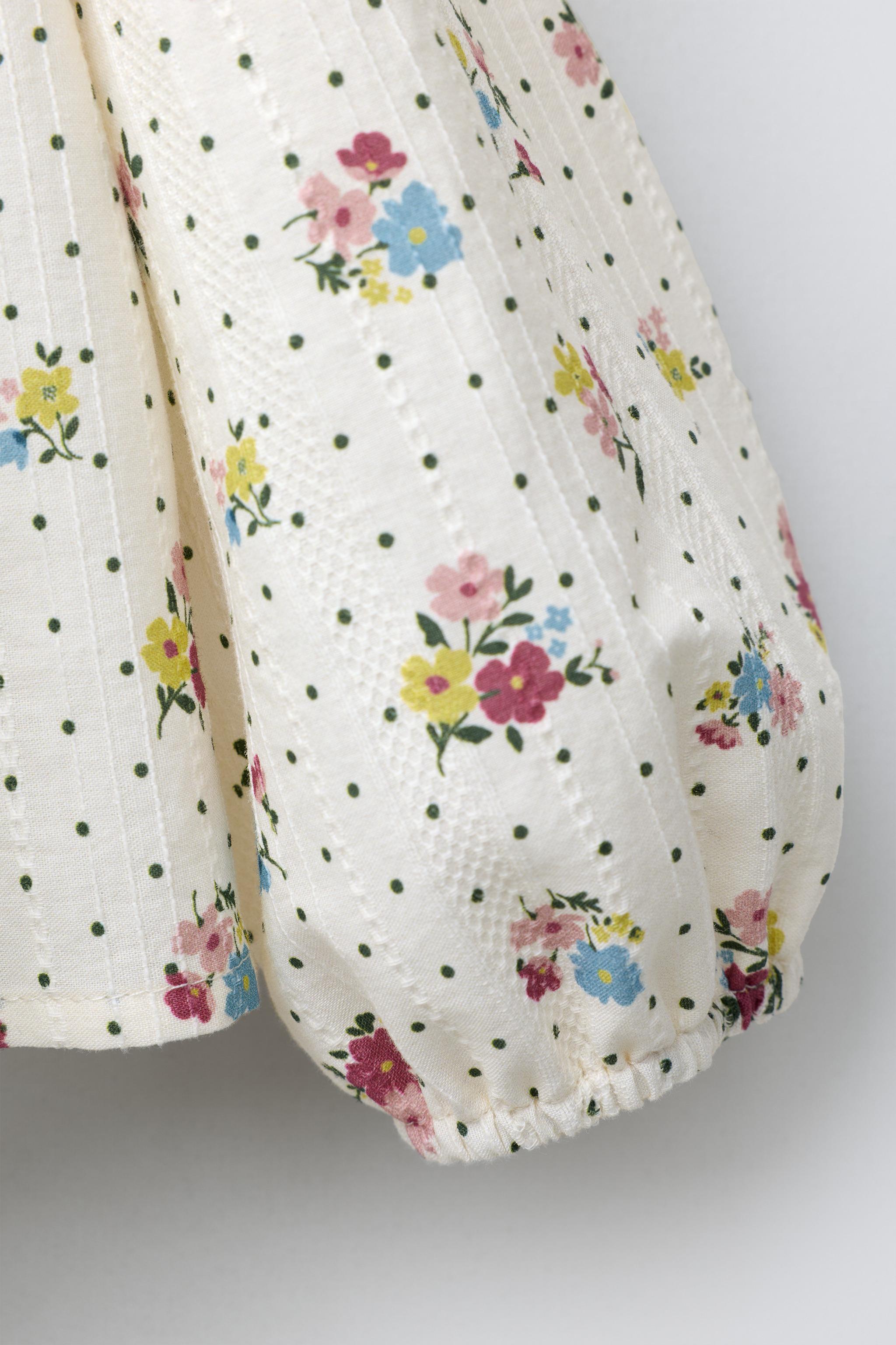 CHEMISE À IMPRIMÉ FLEURS ET DENTELLE